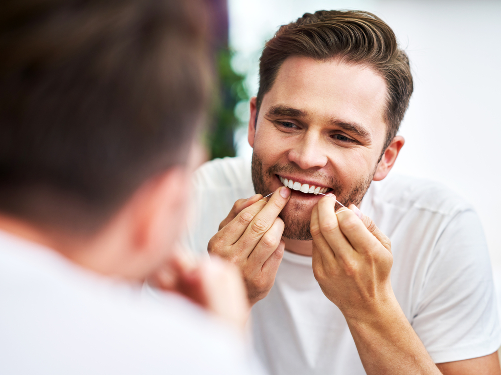 3 Vital Reasons to Floss Regularly